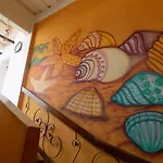 Hostal Caracoles
