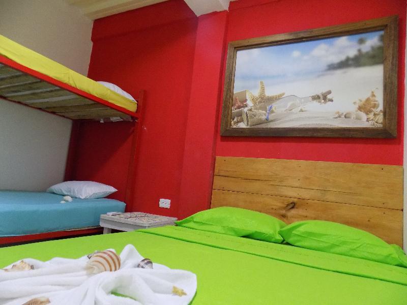 Caracoles Hostal *